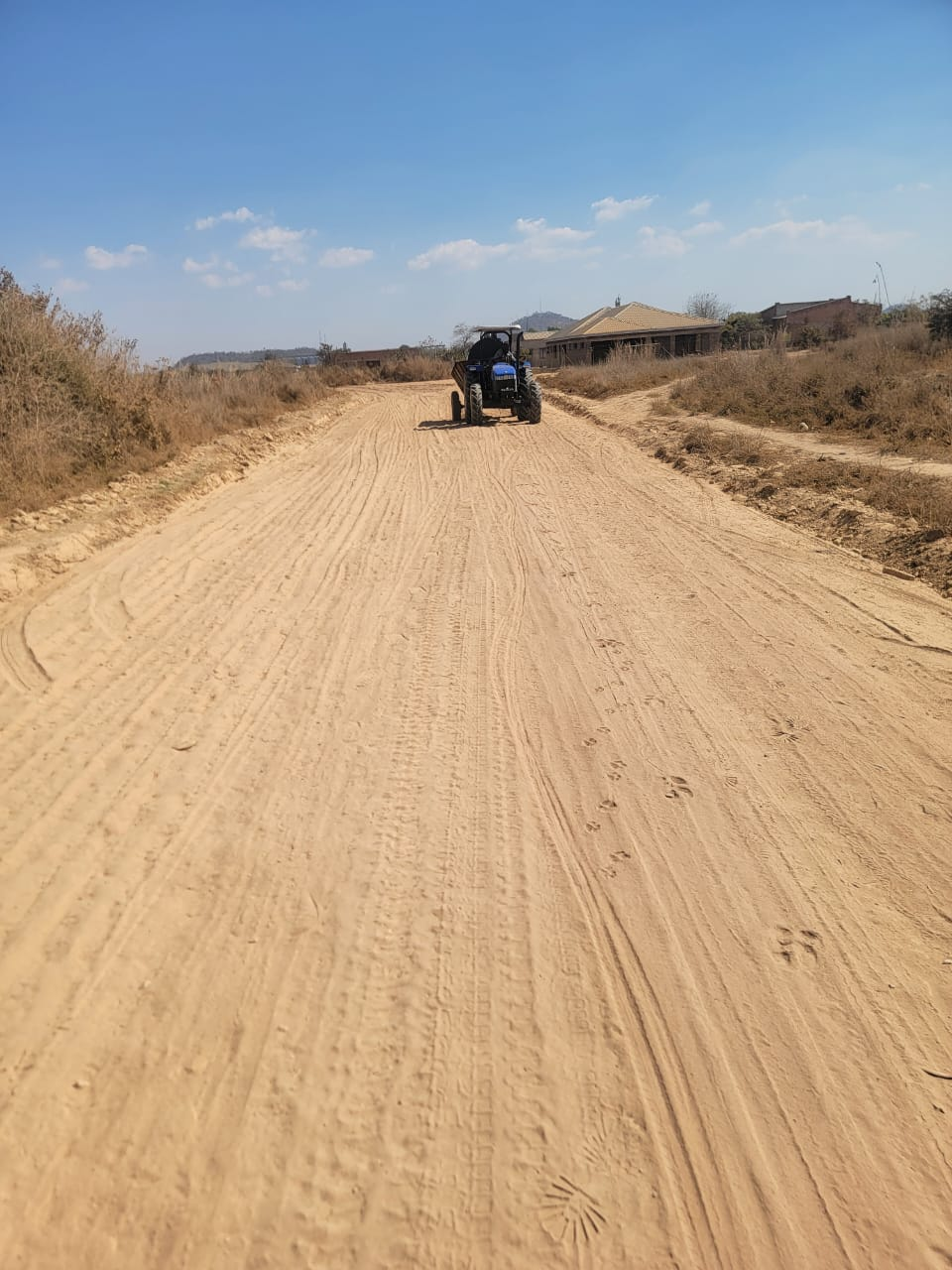 Makonde RDC road maintenance works